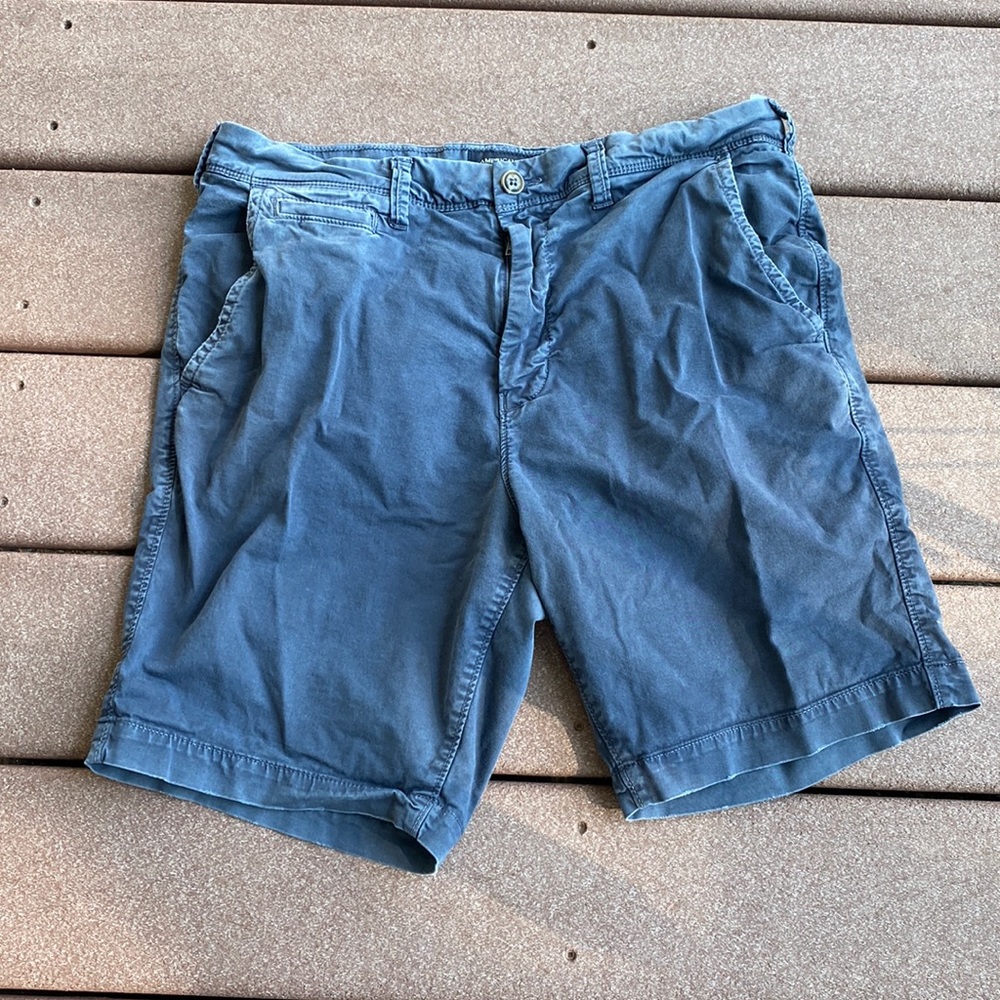 American Eagle men’s Ne(x)t Level Flex shorts